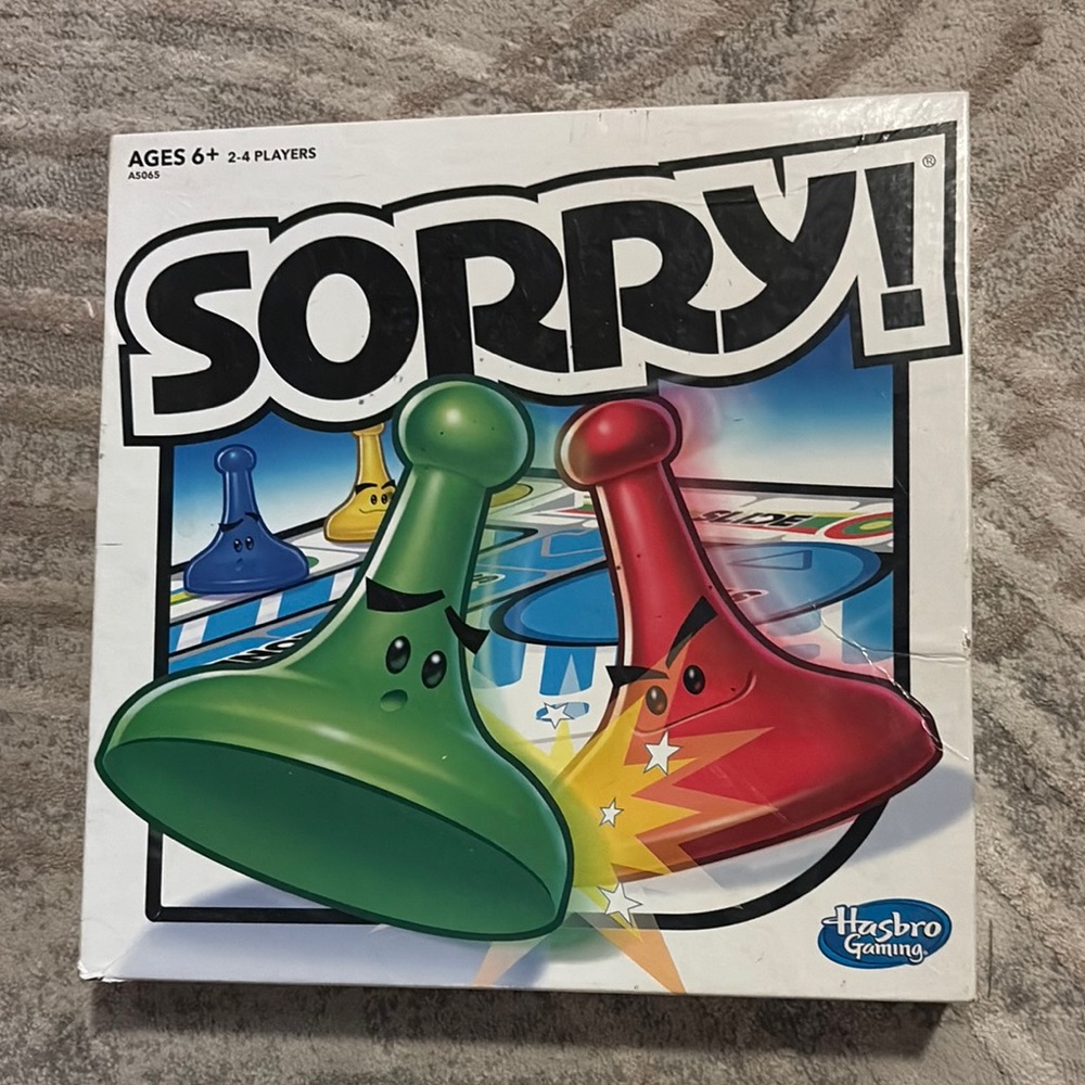Hasbro Sorry! Game with Green and Red Pieces